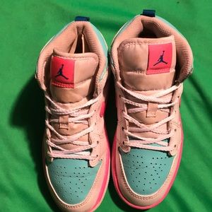 Girls white, pink, and aqua air Jordan’s # 640737-102 size 13.5child